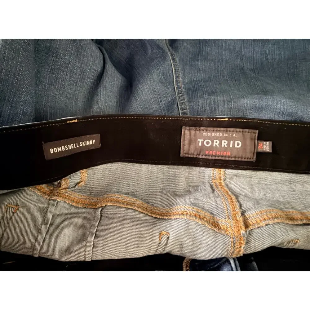 Torrid Denim Shorts Size 24 Bombshell Skinny